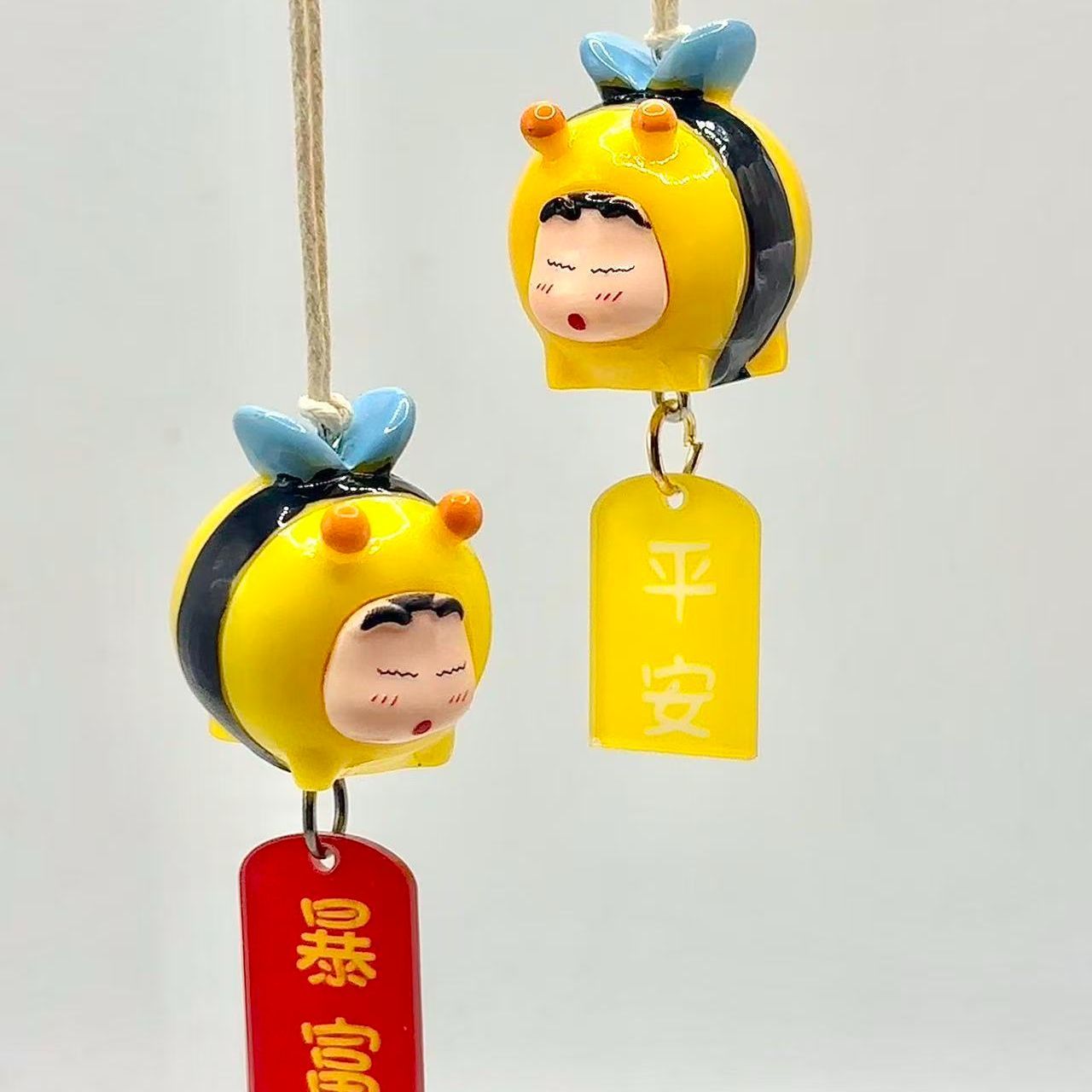 Crayon Shin-chan Bienen-Cospla – Interior Design Styles Bewertung und Preis